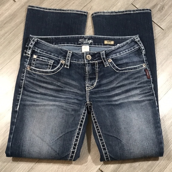 Silver Jeans Aiko Bootcut Factory shading, whiskering, and distressing Jeans - Picture 6 of 9